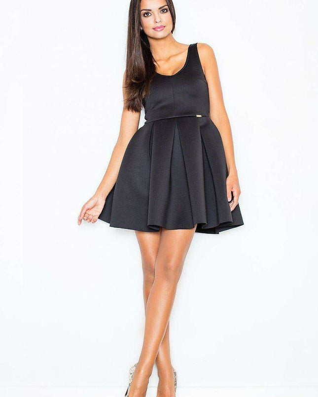 Sophisticated V-Neck Evening Gown with Flowing Silhouette and Intricate Details