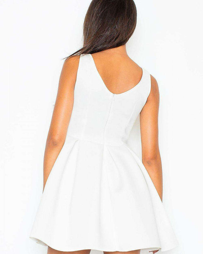Chic V-Back Formal Dress with Flared Skirt for Effortless Sophistication
