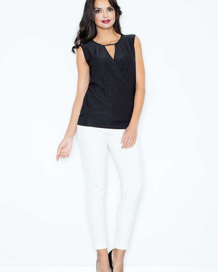 Elegant Sleeveless Top with Contemporary Neckline - The Perfect Blend of Style and Comfort