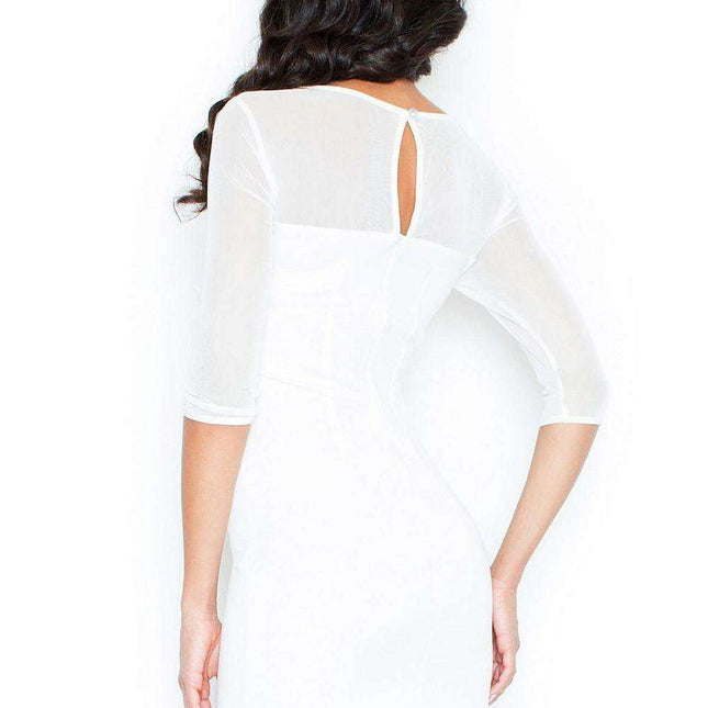 Elegant Tulle Mesh Boat Neck Evening Gown: Sophistication Collection