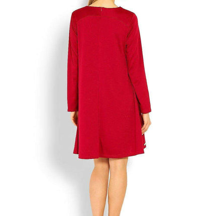 Chic Trapezoidal Daydress with Stylish Peekaboo Accents