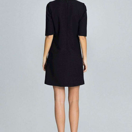 Elegant Ruffled Cocktail Dress for a Romantic Evening