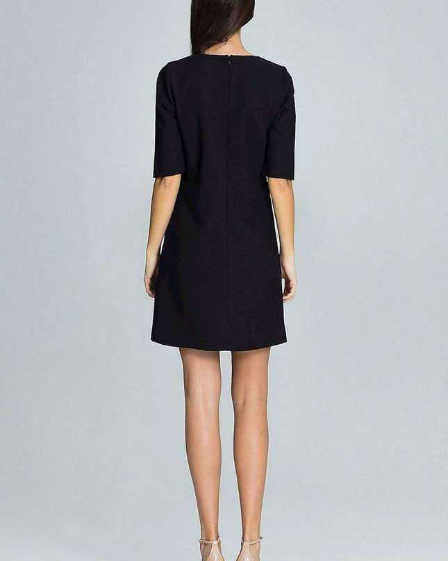 Elegant Ruffled Cocktail Dress for a Romantic Evening