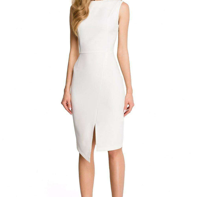 Elegant Sleeveless Dress with Flirty Side Slit