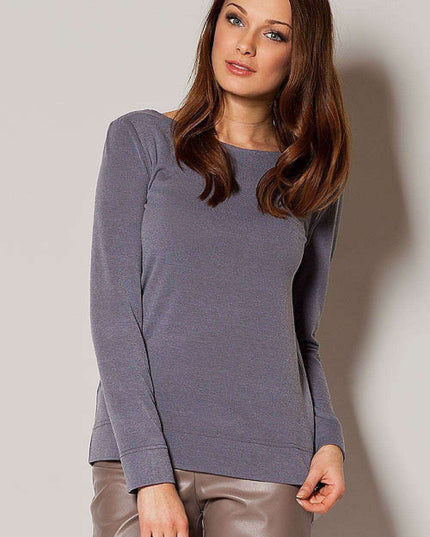 Chic Teardrop-Back Sweater with Bow Detail