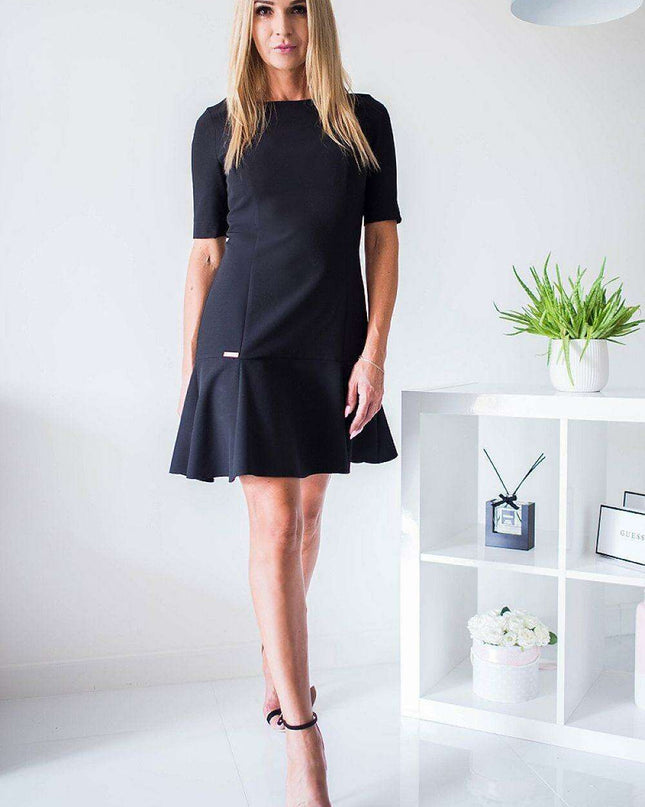 Chic Frilled Midi Dress for Curvy Queens