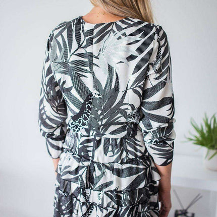 Chic Jersa Tie-Neck Cocktail Dress with Flowy Sleeves