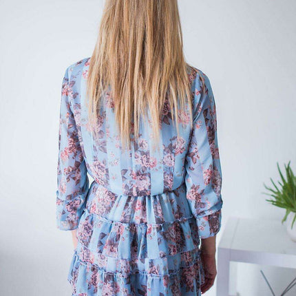 Chic Jersa Tie-Neck Cocktail Dress with Flowy Sleeves