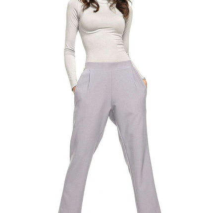 Elegant Pleated Tapered Trousers for Women