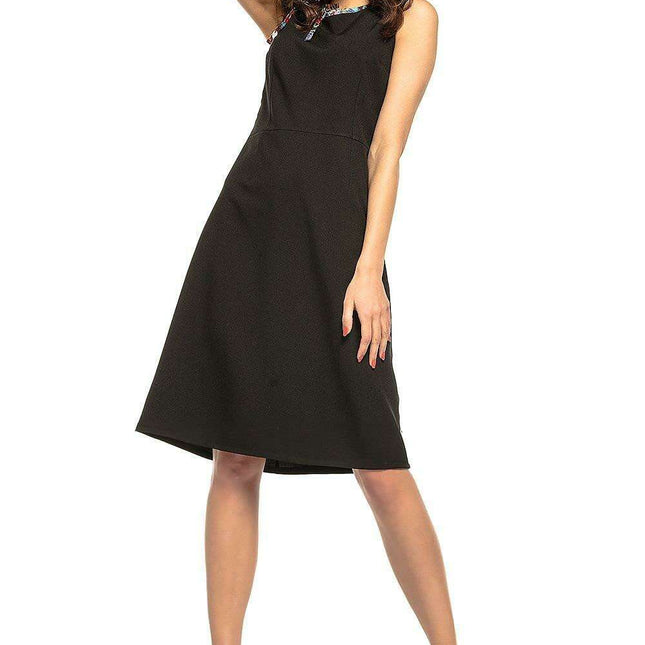 Sophisticated Femme Fatale Day Dress