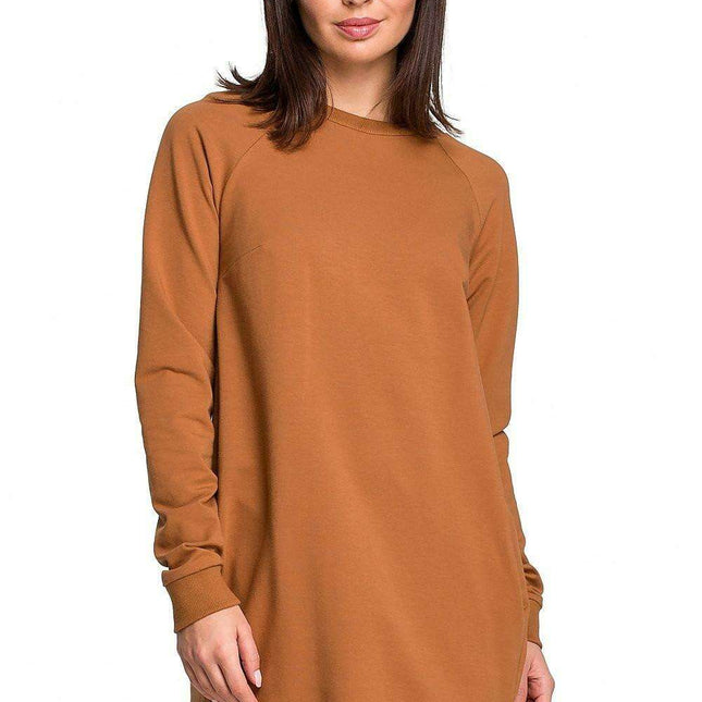 Chic Ribbed Sweatshirt with Convenient Front Pockets