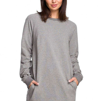 Chic Ribbed Sweatshirt with Convenient Front Pockets