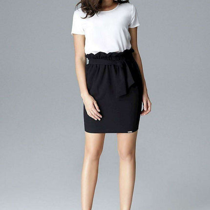 Chic Pleated Skirt with Stylish Tie Belt
