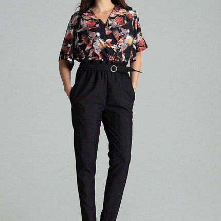 Chic Beige Trousers with Glamorous Golden Buckle - Comfortable Style