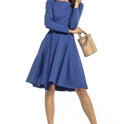 Chic Belted Knit Dress for Everyday Elegance