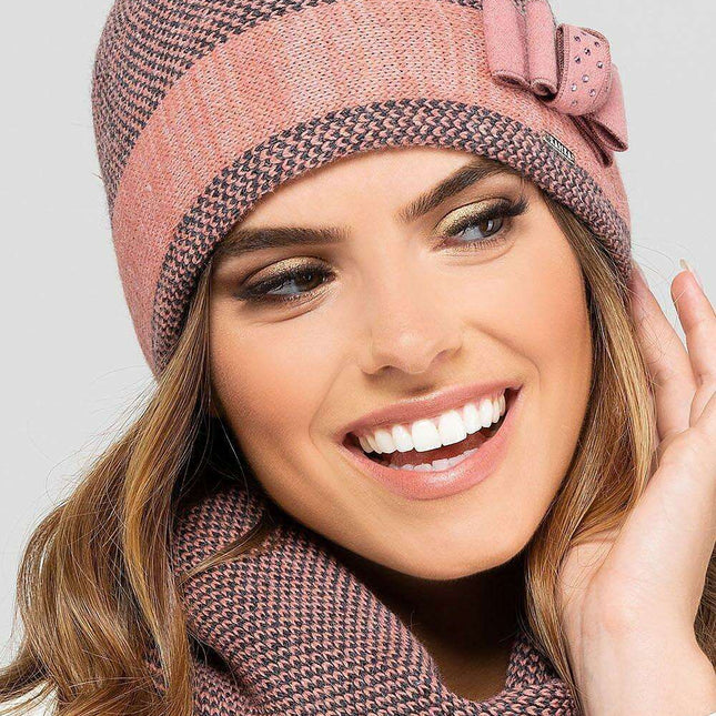 KATALONIA Elegant Bow-Embellished Winter Cap
