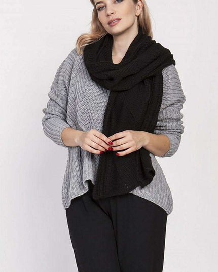 Elegant Knit Wrap - Exquisite Shawl with Detailed Patterns