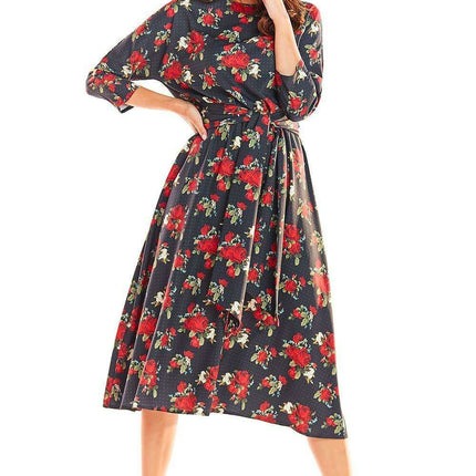Chic Midi Dress with Stylish Prints and Complementary Waist Belt