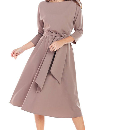 Awama Professional Daydress with Elegant Design and Comfortable Fit