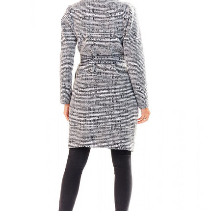 Awama Professional Coat with Water-Resistant Fabric and Stylish Design