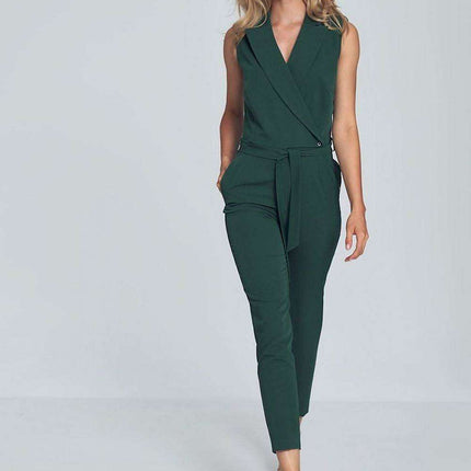 Chic Black Heart-Shape Jumpsuit with Collar and Waist Belt