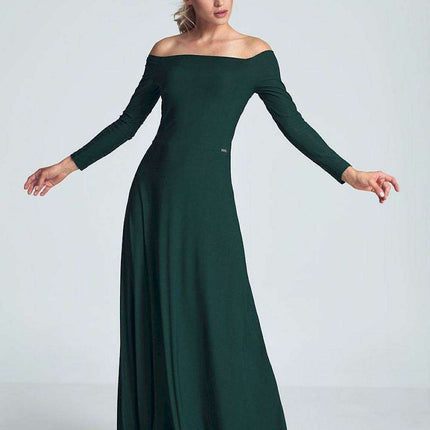 Elegant Off-Shoulder Black Maxi Gown with Pleated Bust and Defined Waist