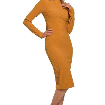 Figure-Flattering Ribbed Knit Daydress
