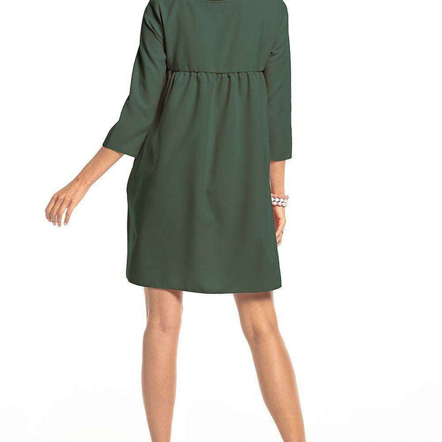 Chic Tessita Daydress: Stylish Pleated Design with Practical Pockets