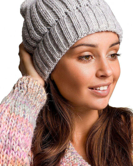 Chic Ribbed Knit Beanie for Winter Comfort