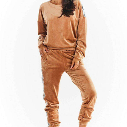 Chic Velvet Pleated Sweatshirt with Logo Detail