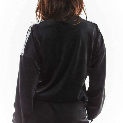 Chic Velvet Pleated Sweatshirt with Logo Detail