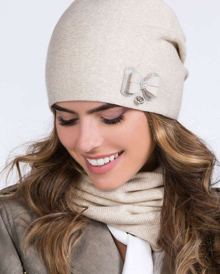Elegant Fleece-Lined Winter Beanie with Bow Detail for Women