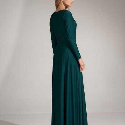 Elegant Black V-Neck Flared Dress with Stylish Slit