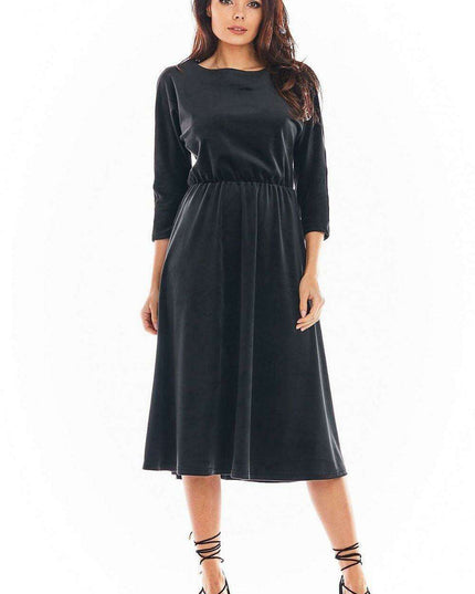 Sophisticated Velour Midi Dress with 3/4 Sleeves