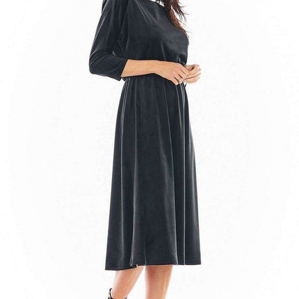 Sophisticated Velour Midi Dress with 3/4 Sleeves