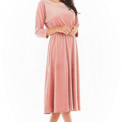 Sophisticated Velour Midi Dress with 3/4 Sleeves