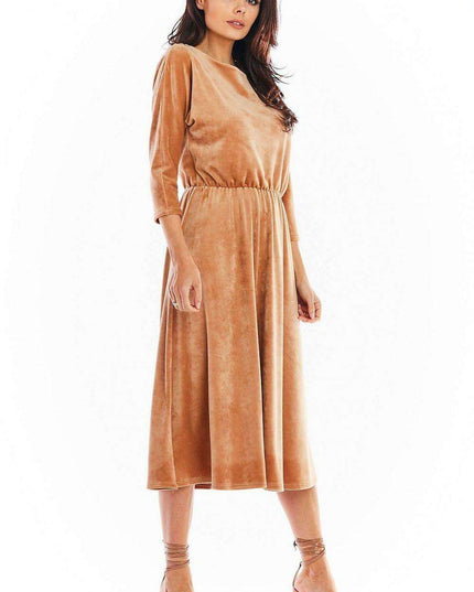 Sophisticated Velour Midi Dress with 3/4 Sleeves