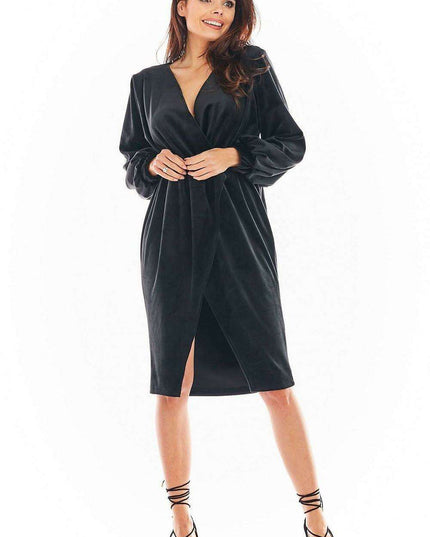 Luxurious Velvet Evening Gown with Flared Sleeves