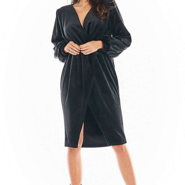 Luxurious Velvet Evening Gown with Flared Sleeves