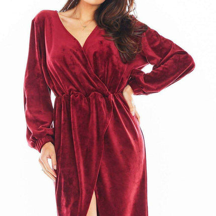 Luxurious Velvet Evening Gown with Flared Sleeves