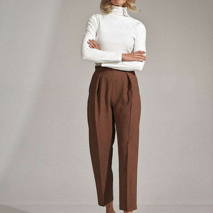 Chic Checked Trousers with Practical Side Pockets