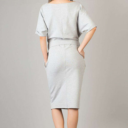 Chic Raw Edge Kimono-Style Tessita Knit Dress with Practical Pockets