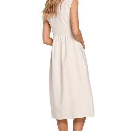 Elegant Knitted Midi Dress with Waist Definition