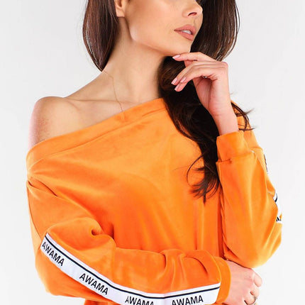  Sweatshirt model 154807 awama 