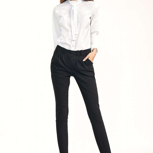 Chic Long Sleeve Nife Shirt With Modern Typography Design