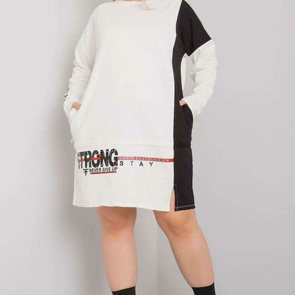 Chic Maroon Long Sleeve Tunic with Convenient Pockets