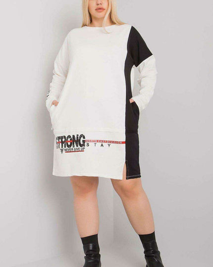 Chic Maroon Long Sleeve Tunic with Convenient Pockets