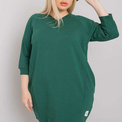 Elegant Plus Size Black Dress with Pocket Convenience