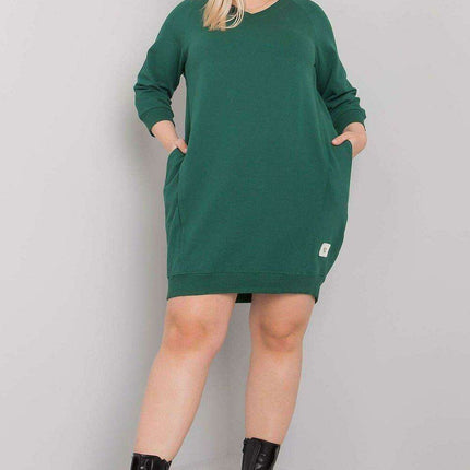 Elegant Plus Size Black Dress with Pocket Convenience