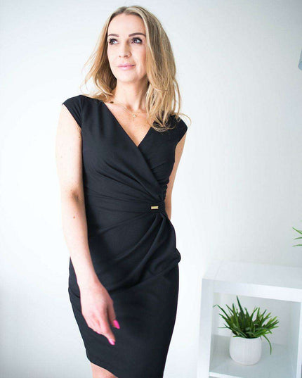 Stylish Plus Size Crease Detail Dress for Effortless Elegance